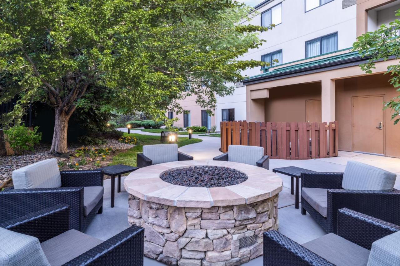 Courtyard By Marriott Colorado Springs South Hotell Eksteriør bilde