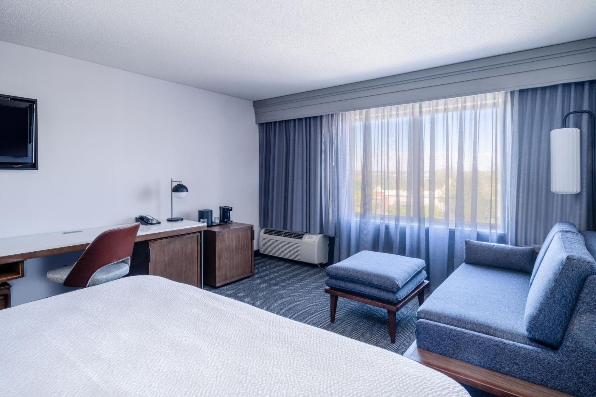 Courtyard By Marriott Colorado Springs South Hotell Eksteriør bilde