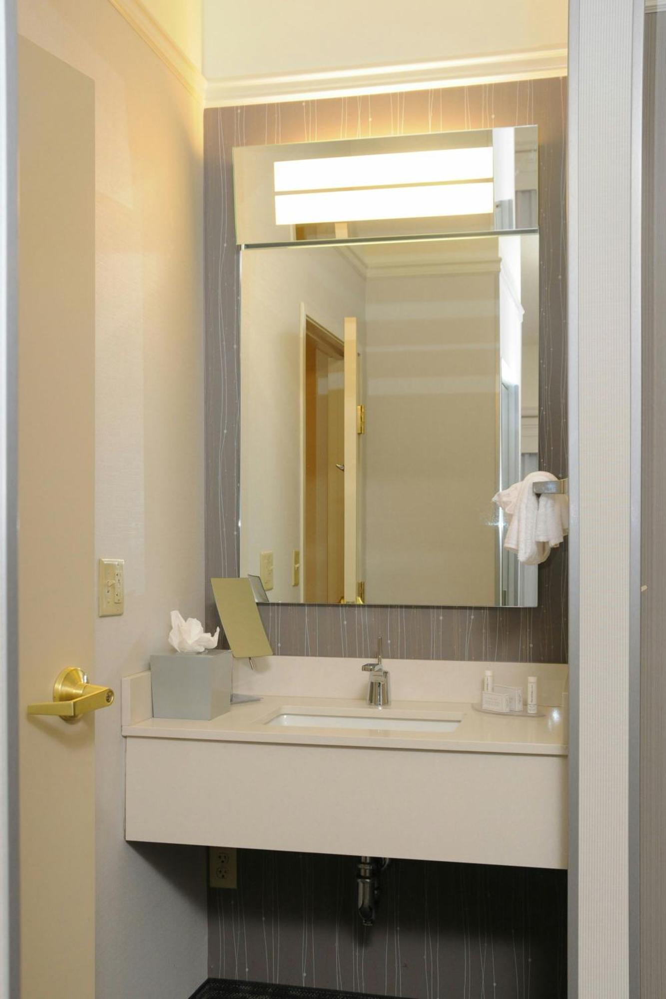 Courtyard By Marriott Colorado Springs South Hotell Eksteriør bilde