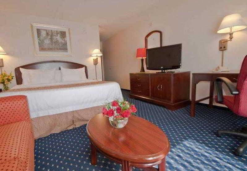 Courtyard By Marriott Colorado Springs South Hotell Eksteriør bilde